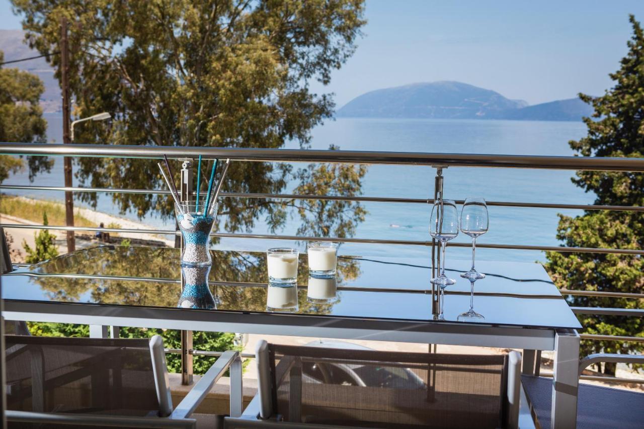 Eucalyptus Suite Sea View كارافوميلوس المظهر الخارجي الصورة