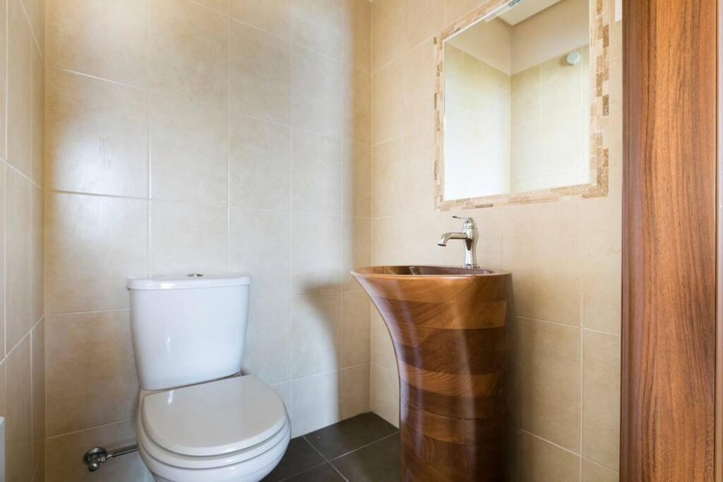 Eucalyptus Suite Sea View كارافوميلوس المظهر الخارجي الصورة